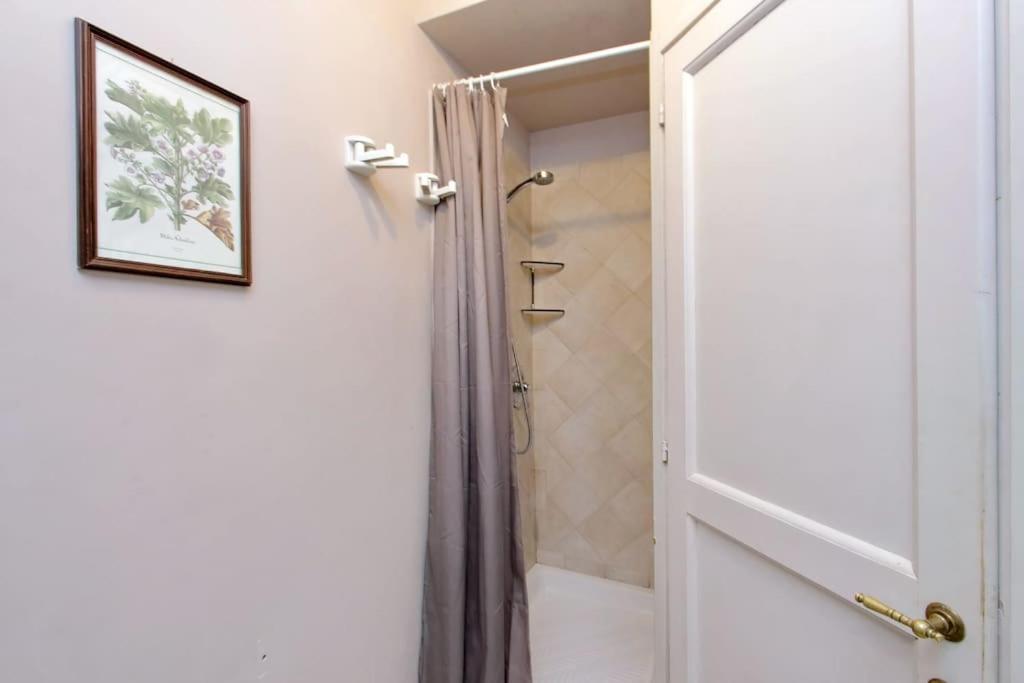 Navona Elegant Two Bedroom Appartement
