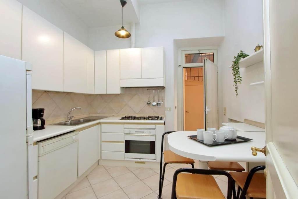 Navona Elegant Two Bedroom Appartement